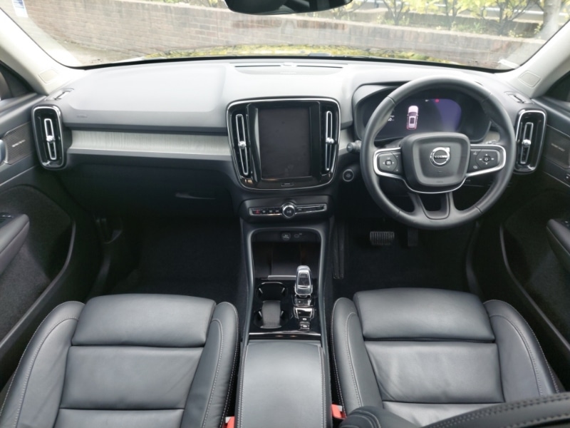 Used Volvo XC40 2024 for sale - 77817428: Photo 2