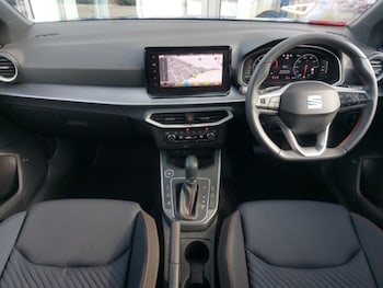 Used SEAT Arona 2024 for sale - 77031986: Photo
