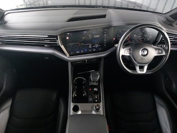 Used Volkswagen Touareg 2019 for sale - 76265005: Photo 2