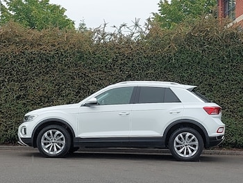 Used Volkswagen T-Roc 2022 for sale - 75551214: Photo