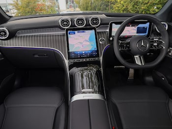 Used Mercedes-Benz GLC 2025 for sale - 76129529: Photo 2