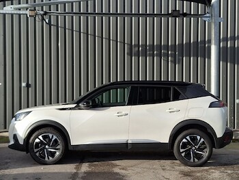 Used Peugeot 2008 2023 for sale - 77003910: Photo