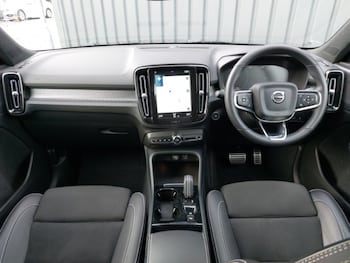 Used Volvo XC40 2021 for sale - 77242243: Photo