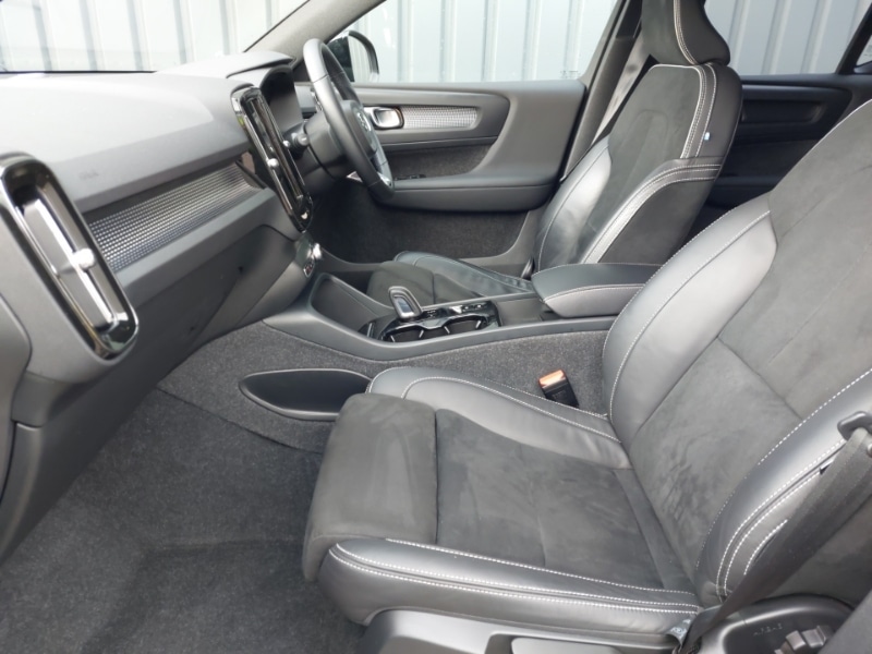 Used Volvo XC40 2021 for sale - 77242243: Photo 5