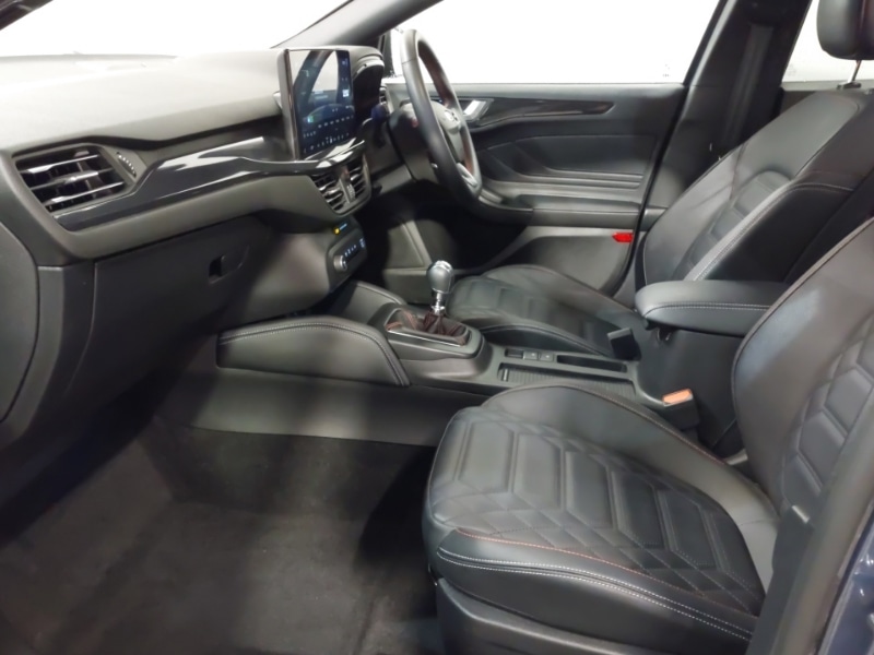 Used Ford Focus 2022 for sale - 76975237: Photo 5