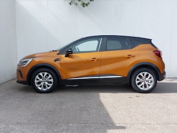 Used Renault Captur 2021 for sale - 78983021: Photo