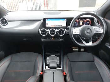 Used Mercedes-Benz GLA 2022 for sale - 76864766: Photo
