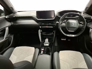 Used Peugeot 2008 2021 for sale - 78853241: Photo
