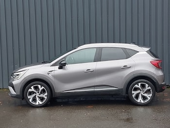 Used Renault Captur 2022 for sale - 76688097: Photo