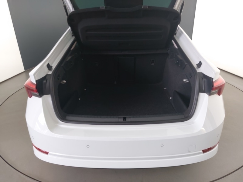 Used Skoda Octavia 2023 for sale - 76532664: Photo 8