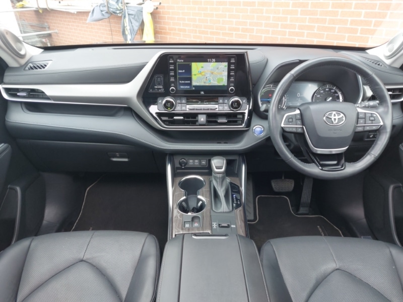 Used Toyota Highlander 2022 for sale - 77010907: Photo 2