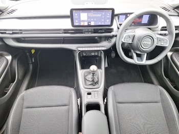 Used Jeep Avenger 2024 for sale - 79031142: Photo