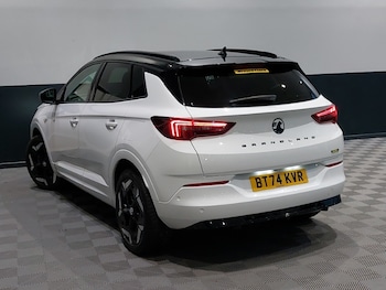 Used Vauxhall Grandland 2024 for sale - 76928797: Photo