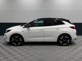 Used Vauxhall Grandland 2024 for sale - 76928797: Photo