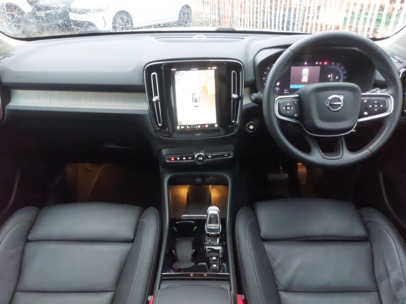 Used Volvo XC40 2024 for sale - 77924010: Photo 2