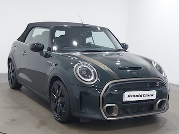 Used MINI Convertible 2023 for sale - 76849089: Photo