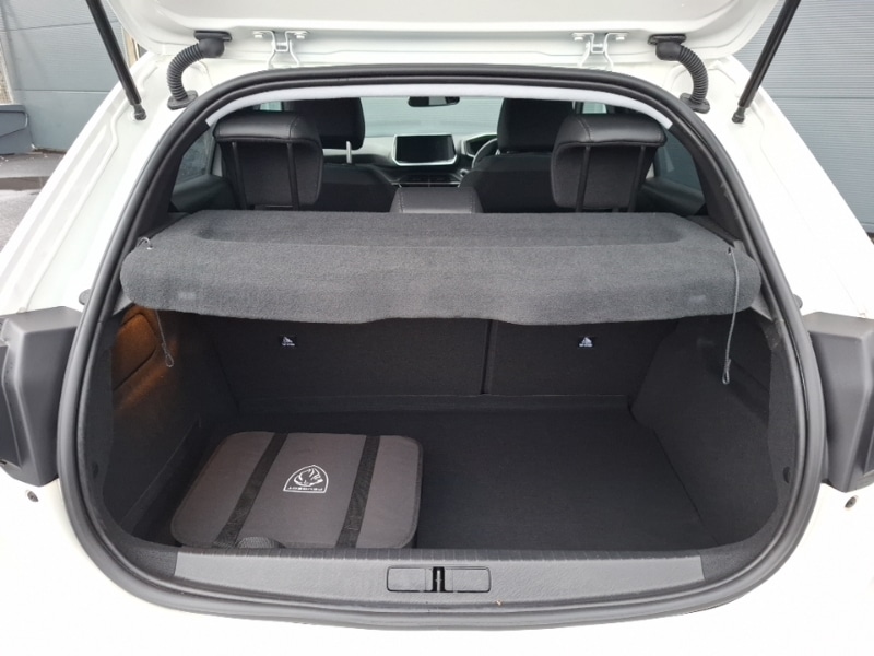 Used Peugeot 208 2022 for sale - 77536854: Photo 8