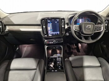 Used Volvo XC40 2024 for sale - 77992152: Photo