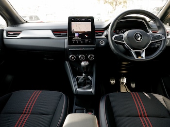 Used Renault Captur 2021 for sale - 76614584: Photo