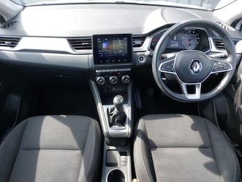 Used Renault Captur 2020 for sale - 79516987: Photo