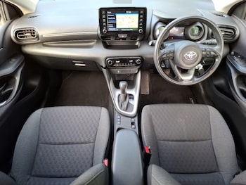 Used Toyota Yaris 2023 for sale - 79360643: Photo