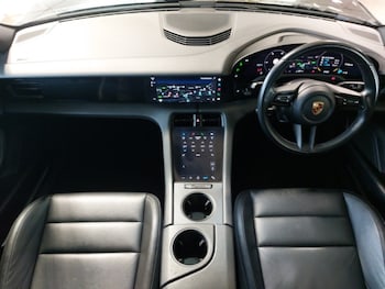 Used Porsche Taycan 2021 for sale - 78152281: Photo