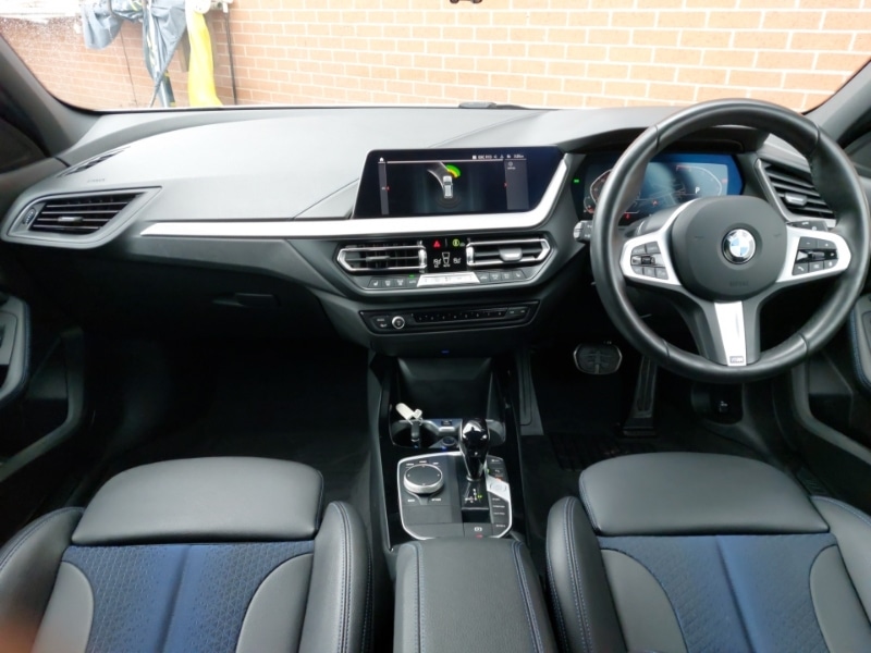 Used BMW 1 Series 2024 for sale - 76700330: Photo 2