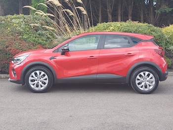 Used Renault Captur 2022 for sale - 77094878: Photo