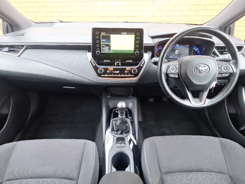 Used Toyota Corolla 2020 for sale - 77150472: Photo 2