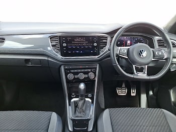 Used Volkswagen T-Roc 2021 for sale - 78990811: Photo