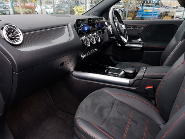 Used Mercedes-Benz GLA 2022 for sale - 76301244: Photo 5