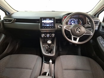 Used Renault Clio 2023 for sale - 78795316: Photo