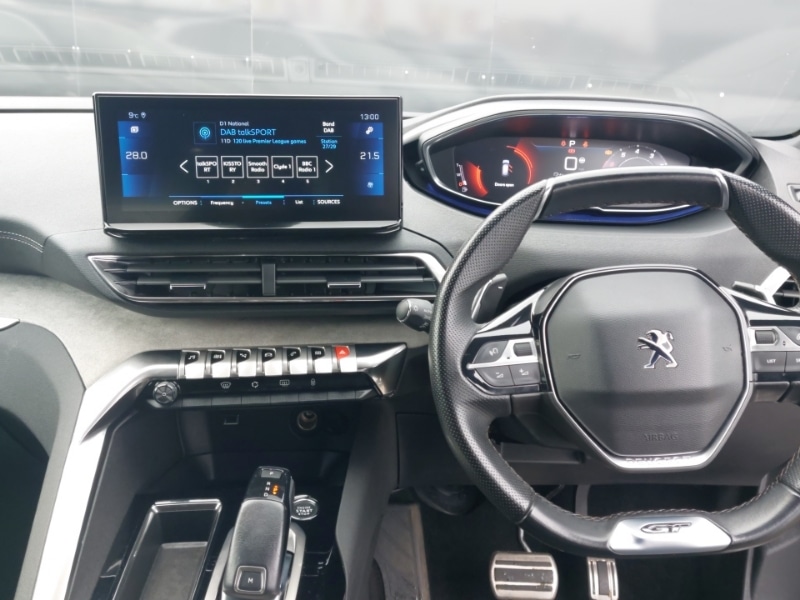 Used Peugeot 3008 2022 for sale - 77987474: Photo 2