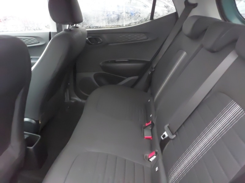 Used Hyundai i10 2023 for sale - 77284893: Photo 6