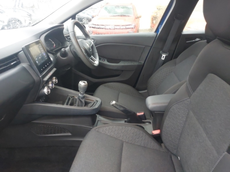 Used Renault Clio 2022 for sale - 76952138: Photo 5