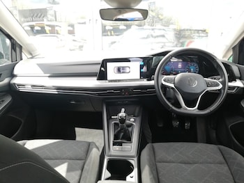 Used Volkswagen Golf 2024 for sale - 78472907: Photo