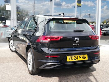 Used Volkswagen Golf 2024 for sale - 78472907: Photo
