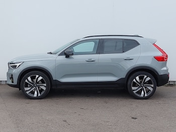 Used Volvo XC40 2025 for sale - 79561051: Photo
