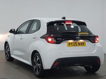 Used Toyota Yaris 2025 for sale - 77912872: Photo