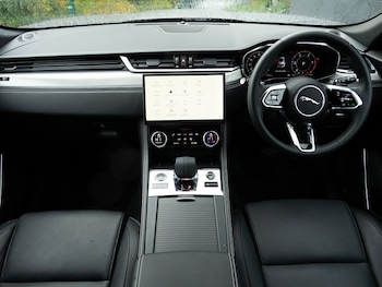 Used Jaguar F-Pace 2024 for sale - 77467701: Photo