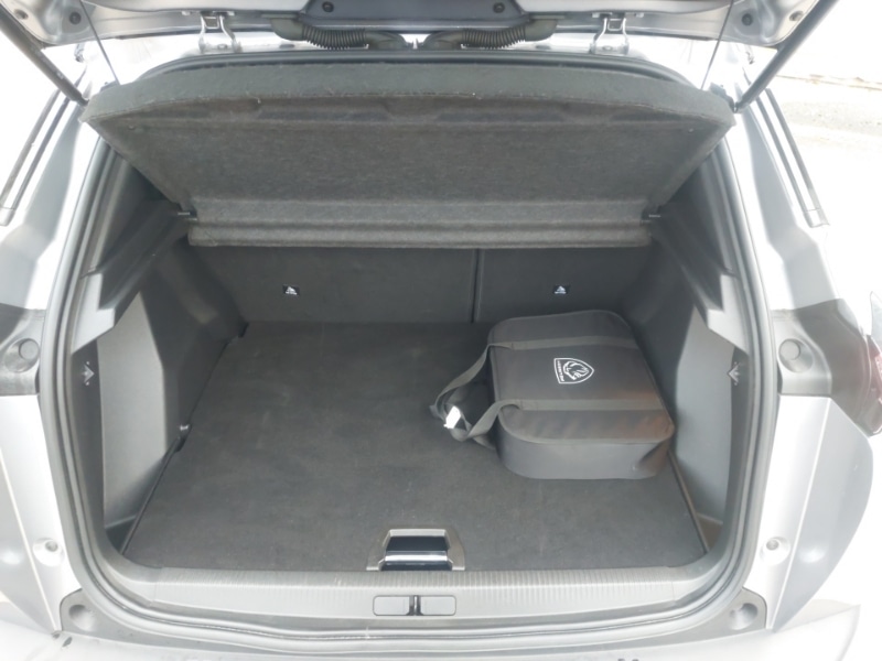 Used Peugeot 2008 2022 for sale - 77913019: Photo 8