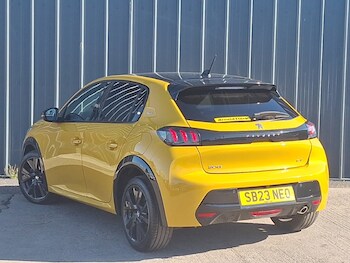 Used Peugeot 208 2023 for sale - 78410930: Photo