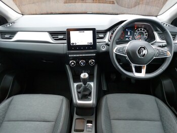 Used Renault Captur 2022 for sale - 77165423: Photo