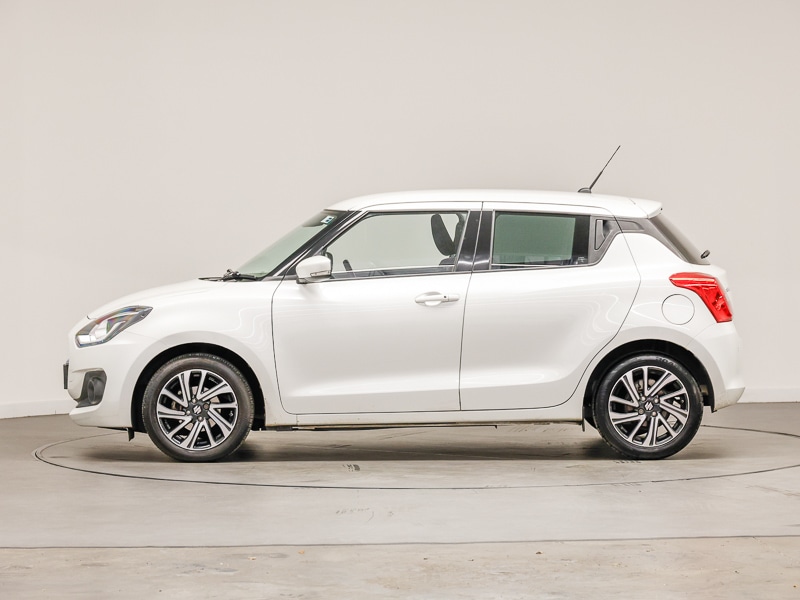 Used Suzuki Swift 2021 for sale - 76414177: Photo 4