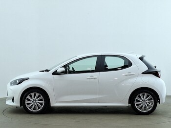 Used Toyota Yaris 2023 for sale - 77405703: Photo
