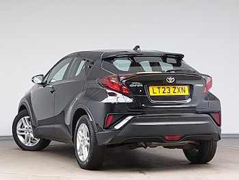 Used Toyota C-HR 2023 for sale - 78423185: Photo