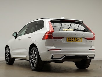 Used Volvo XC60 2024 for sale - 77585392: Photo