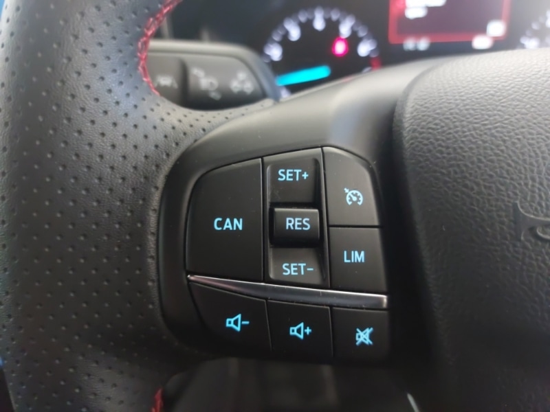 Used Ford Focus 2024 for sale - 76864932: Photo 12