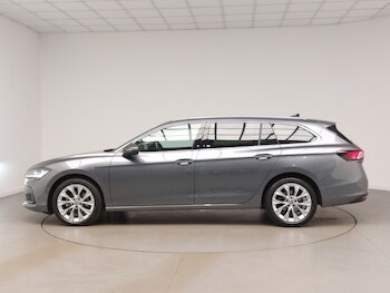 Used Skoda Superb 2024 for sale - 76442380: Photo