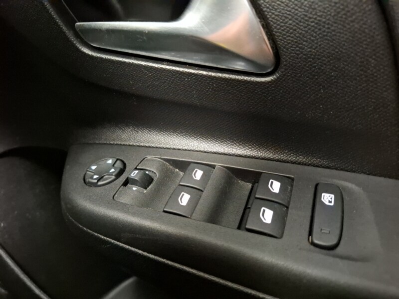 Used Vauxhall Corsa 2023 for sale - 76629264: Photo 12